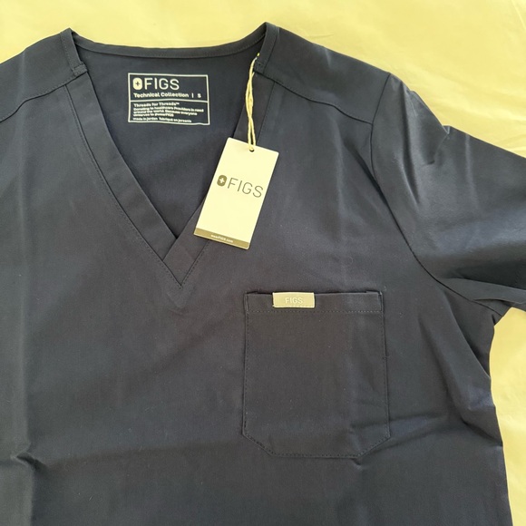 Figs Navy Blue Scrub Set - Picture 3 of 14